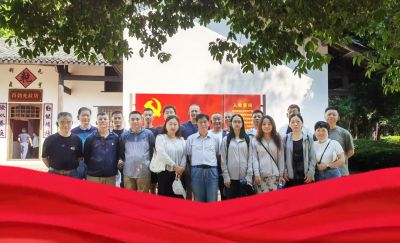 湘江水畔践初心，yth游艇会股份党旗红